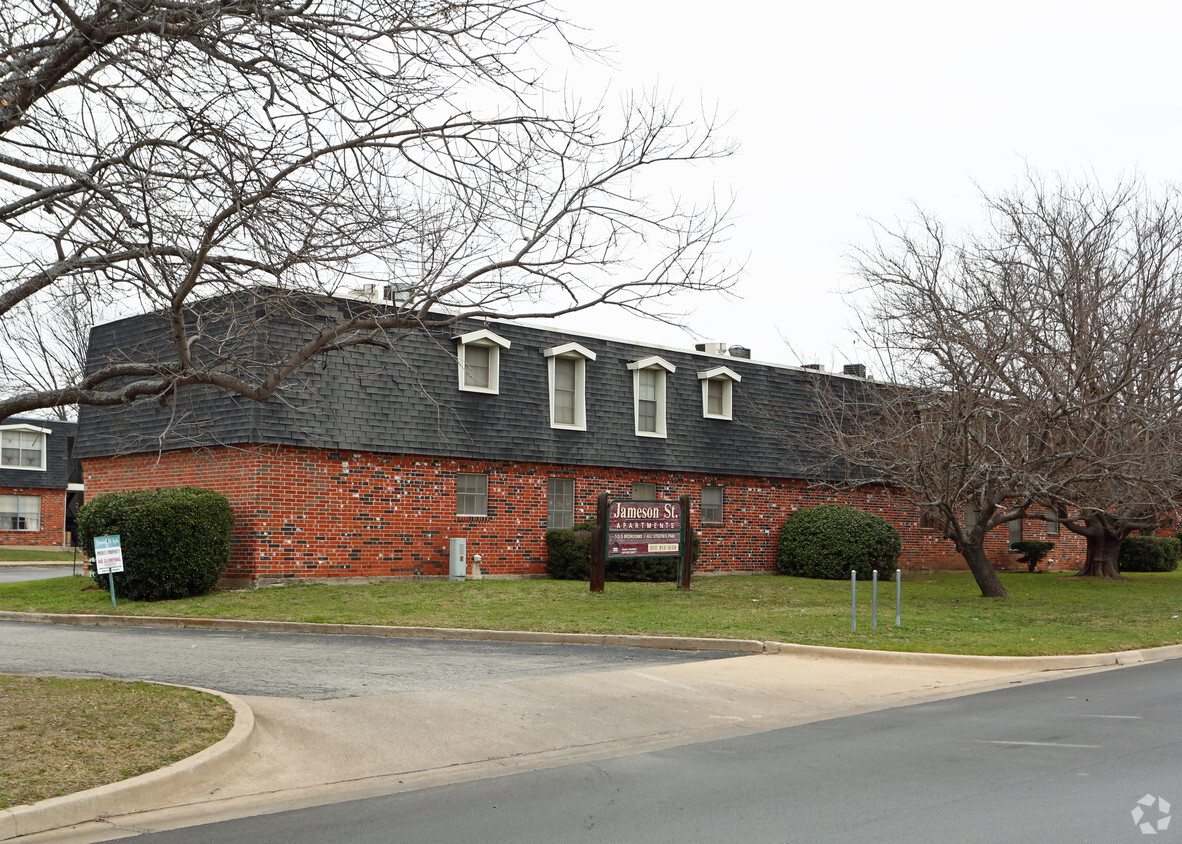 Primary Photo - Jameson Street Apartments