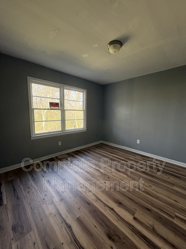 Foto del edificio - 808 Fairfax Ave