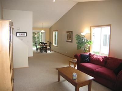Building Photo - 11874 Seven Pine Dr