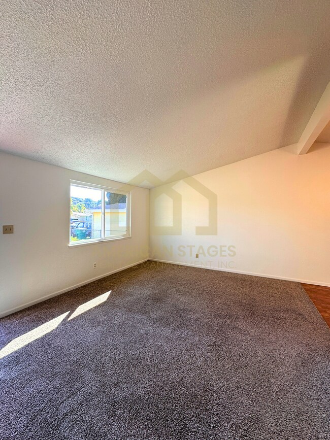 Foto del edificio - 3855 Via Mondo