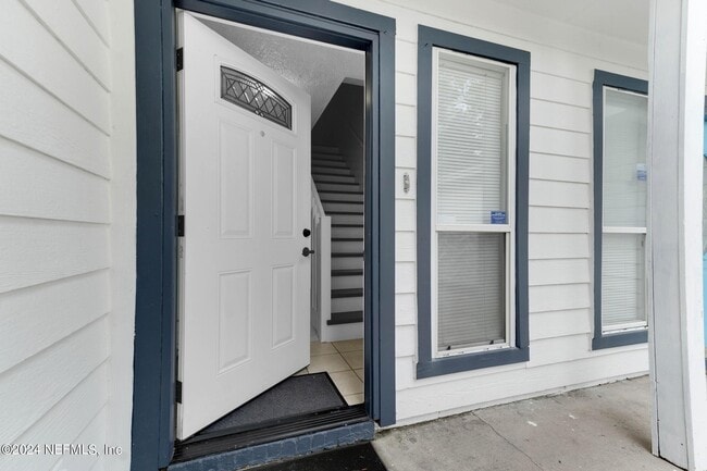 Foto del edificio - 12075 Cobblewood Ln N