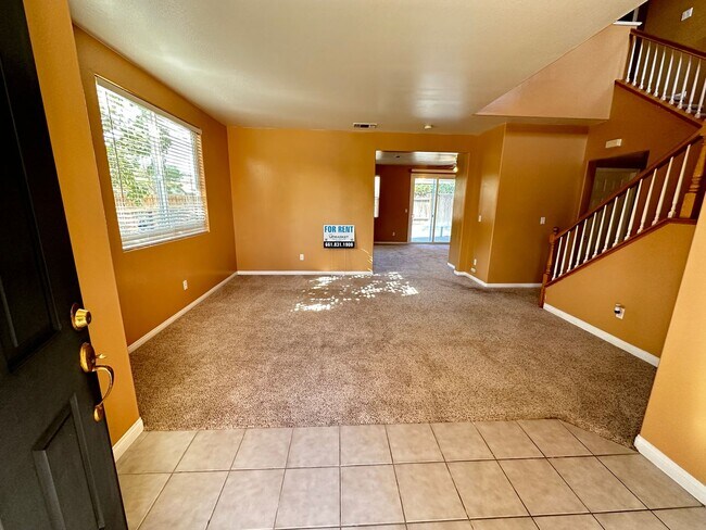 Foto del edificio - Charming 4-Bedroom, 3-Bathroom Home in Silver Creek