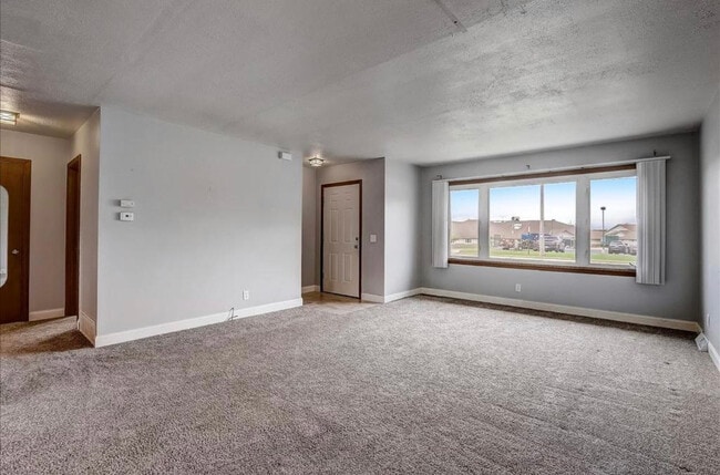Building Photo - 1124 Wisconsin Dr
