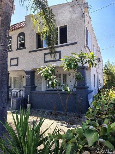 Foto del edificio - 1279 W 9th St