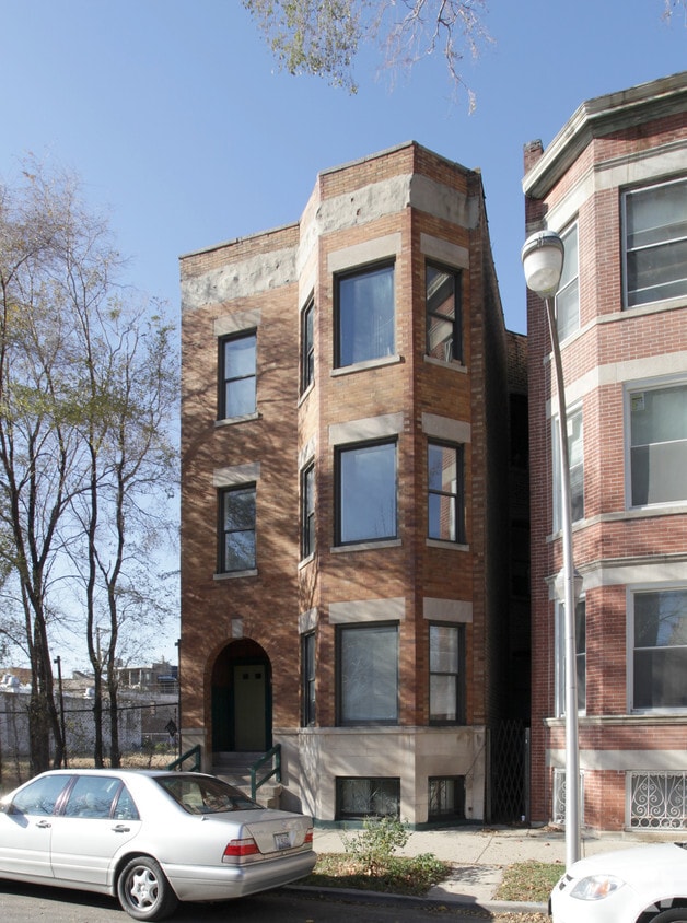 Building Photo - 3436 S Giles Ave