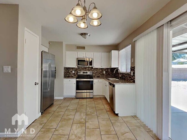 Foto del edificio - 8336 N 105th Ln