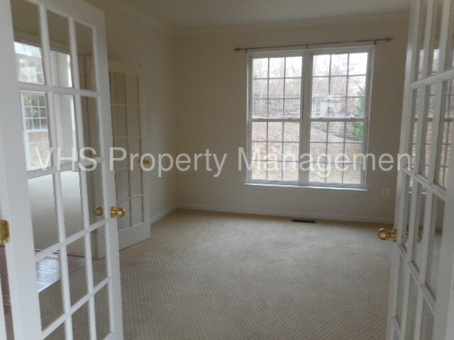 Building Photo - 487 Blossom Tree Rd