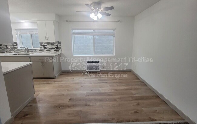 Building Photo - 1817 Cartmell St