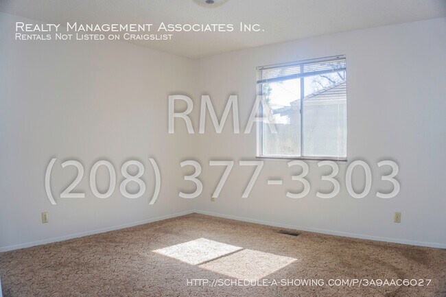 Building Photo - Cozy 3 Bedroom Home in the Northend!
