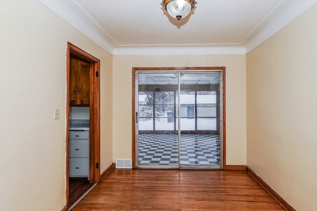 Foto del edificio - 3551 N Knox Ave