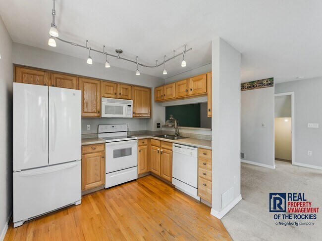 Foto del edificio - Fort Collins Townhouse with Vaulted Ceilin...