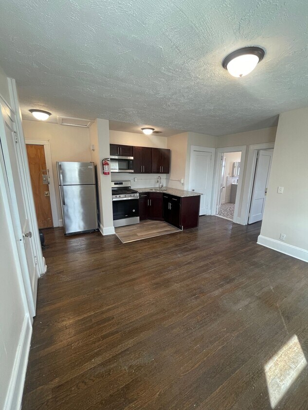 Foto principal - 117-119 S 1st Ave