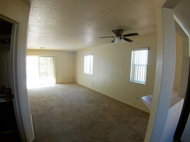 Foto del edificio - 3400 Sunriver Rd