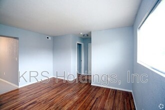 Building Photo - 929 41st St