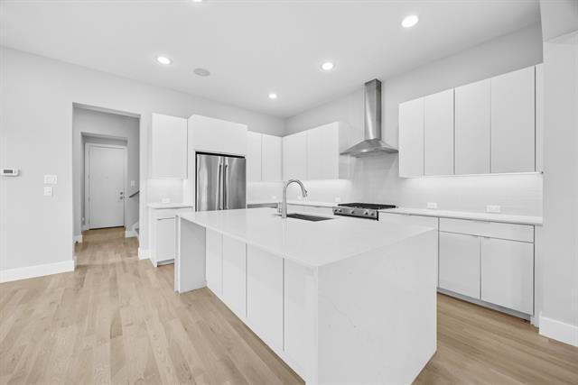 Building Photo - 6529 Roper St