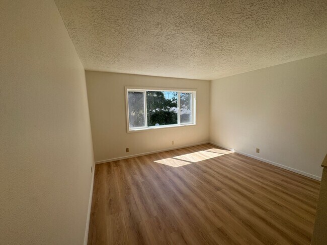 Foto del edificio - 708 NE Avery St