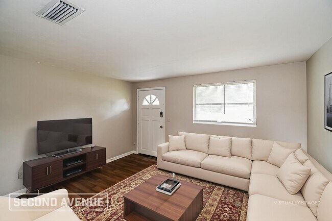 Foto del edificio - 5649 Tempest St