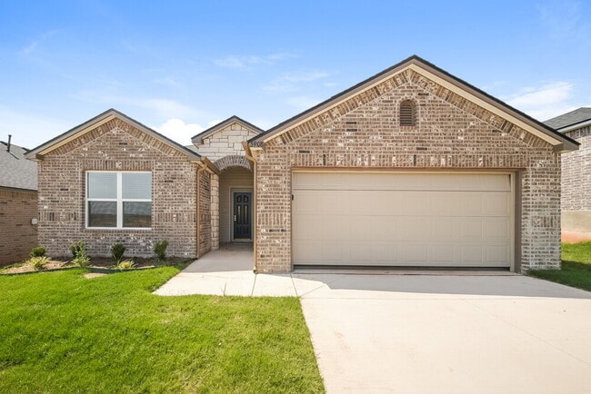 Building Photo - 5908 Norway Spruce St