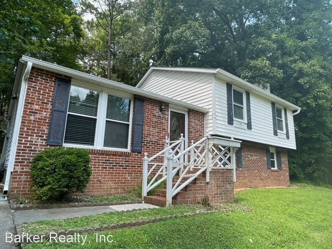 Primary Photo - 4 br, 2.5 bath House - 7313 Summerland Drive