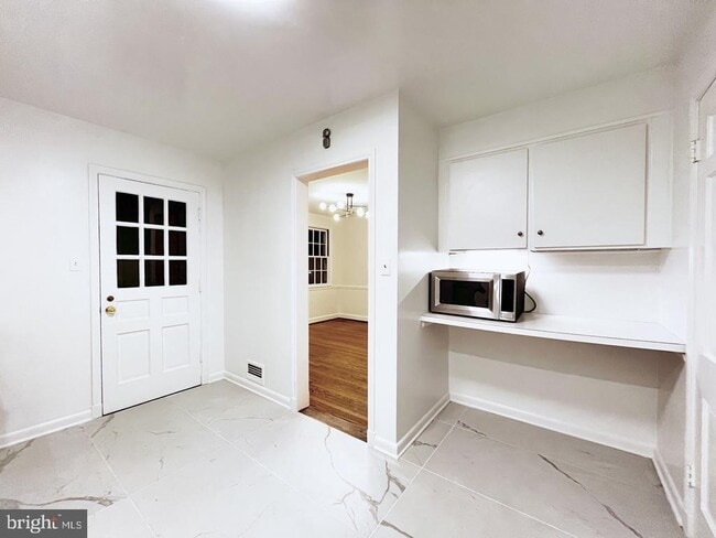 Foto del edificio - 5507 Chesterbrook Rd