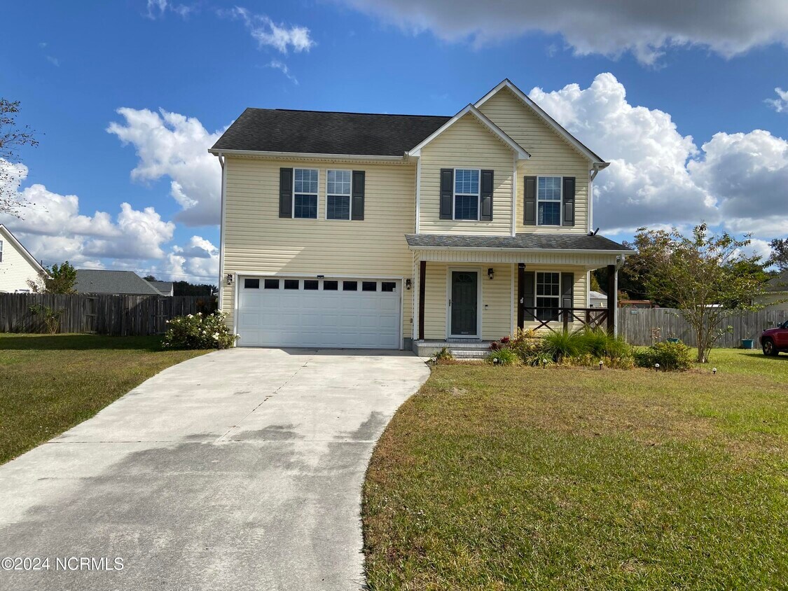 Primary Photo - 105 Willard Way