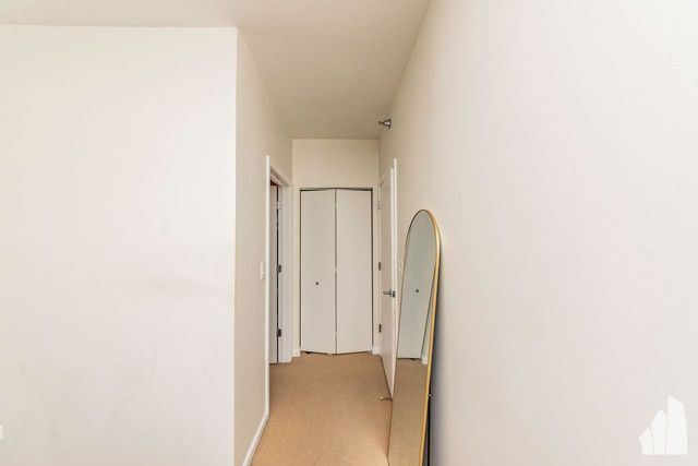 Foto del edificio - 10 E 13th St