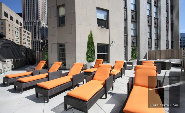 Foto del edificio - 80 DeKalb Ave