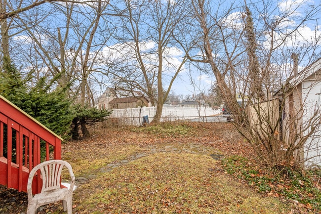 Building Photo - 14 Allison Ave