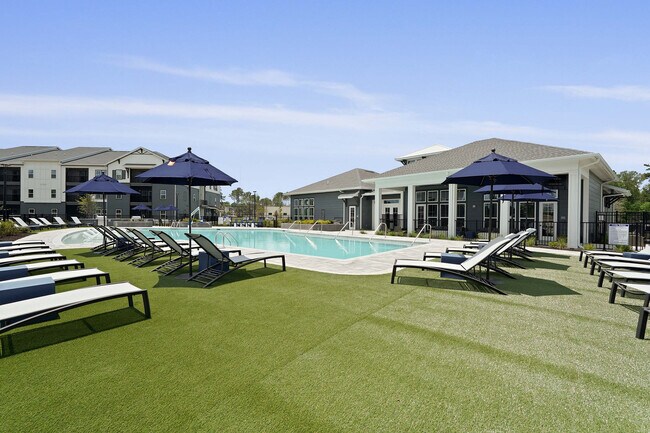 Foto del edificio - HoM at River Hills