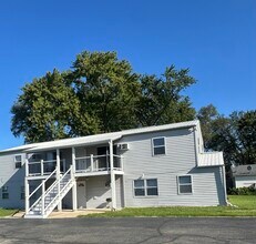 Building Photo - 345 N Shabbona St