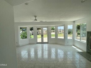 Building Photo - 1148 Colina Vista