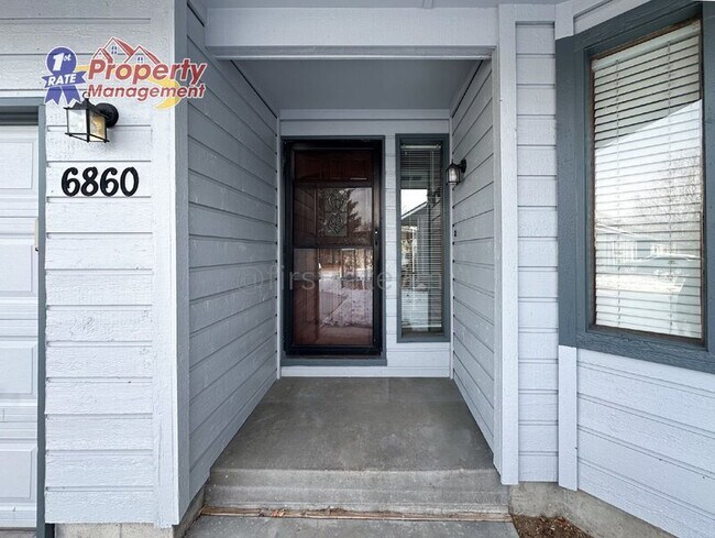 Building Photo - 6860 W Cascade Dr