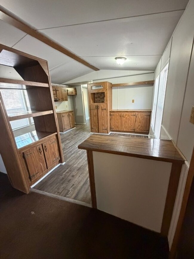 Building Photo - 2 Bed, 2 Bath Rental in Centerville!