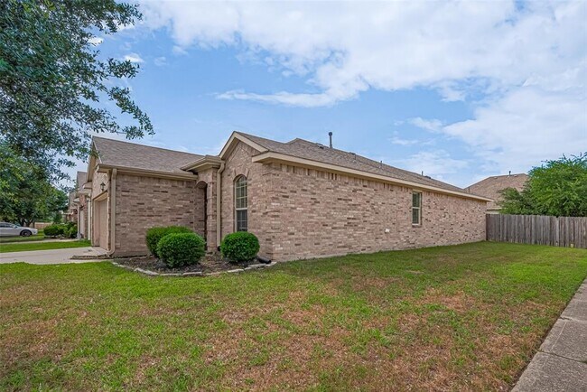 Foto del edificio - 18302 Red Oak Manor Ln