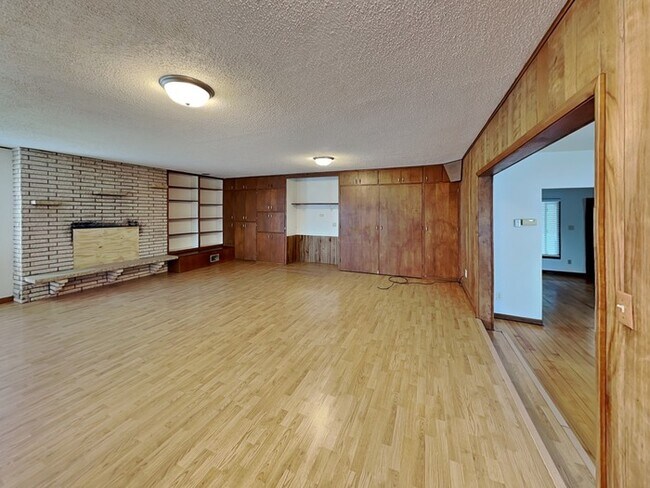 Foto del edificio - 212 Division St E