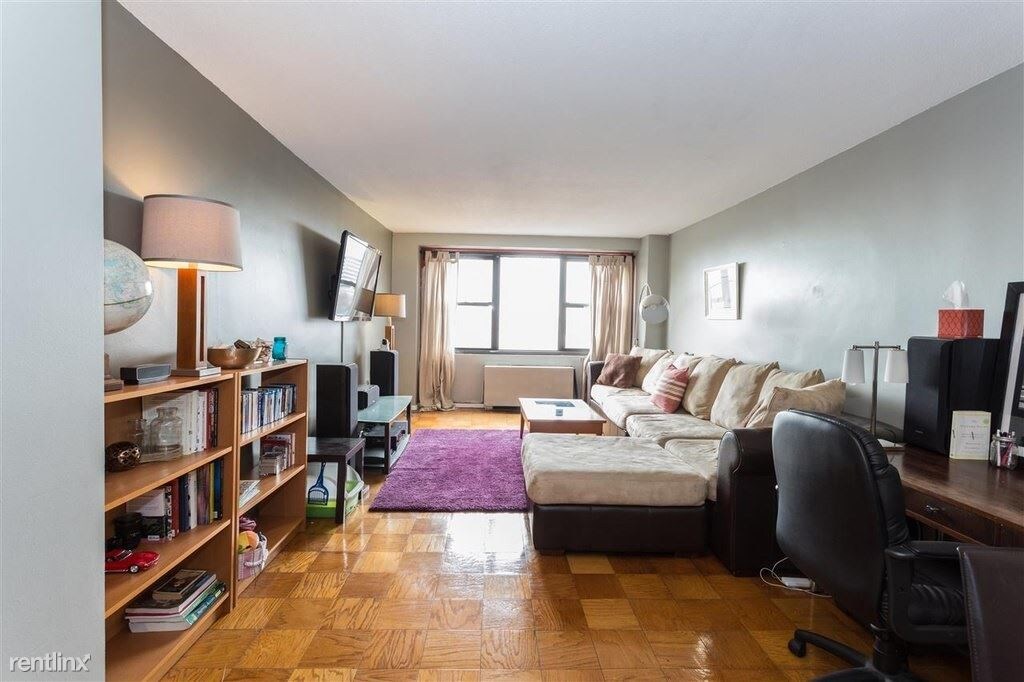 Primary Photo - 201 St Pauls Ave