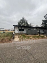 Building Photo - 2000 Indianapolis Rd