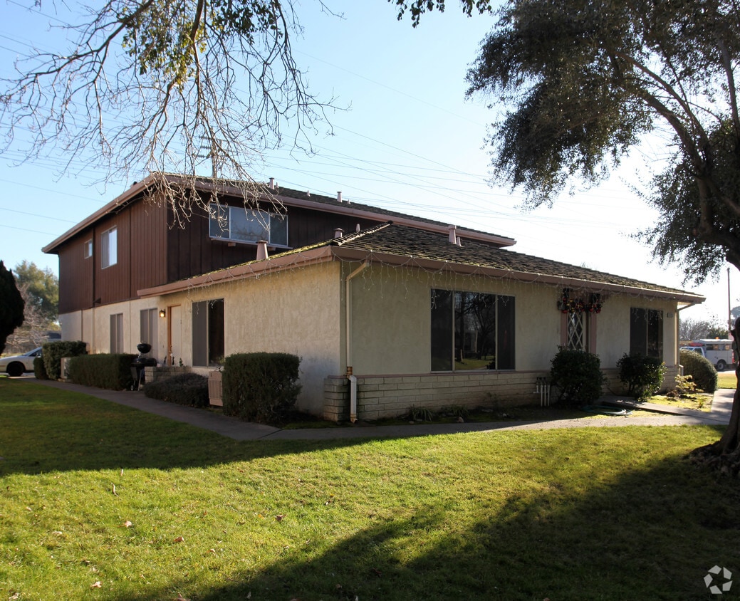 Building Photo - 3125 Occidental Dr