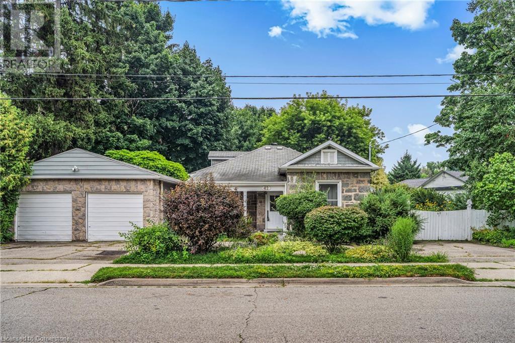 Photo principale - 42 McNaughton St
