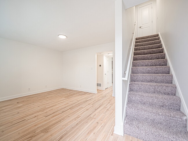 Building Photo - Northbend Townhomes