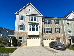 Building Photo - 200 Marina View Ct