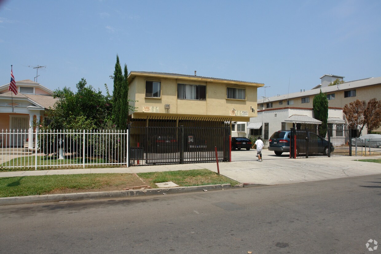 Foto del edificio - 131 S Carondelet St