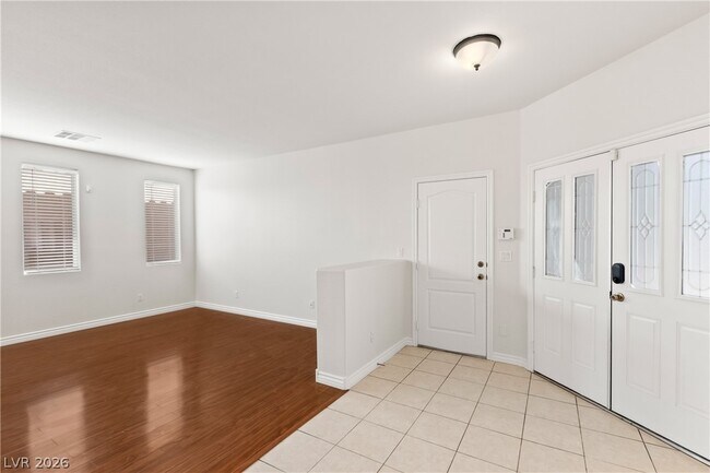 Building Photo - 2831 Dunnottar Ave