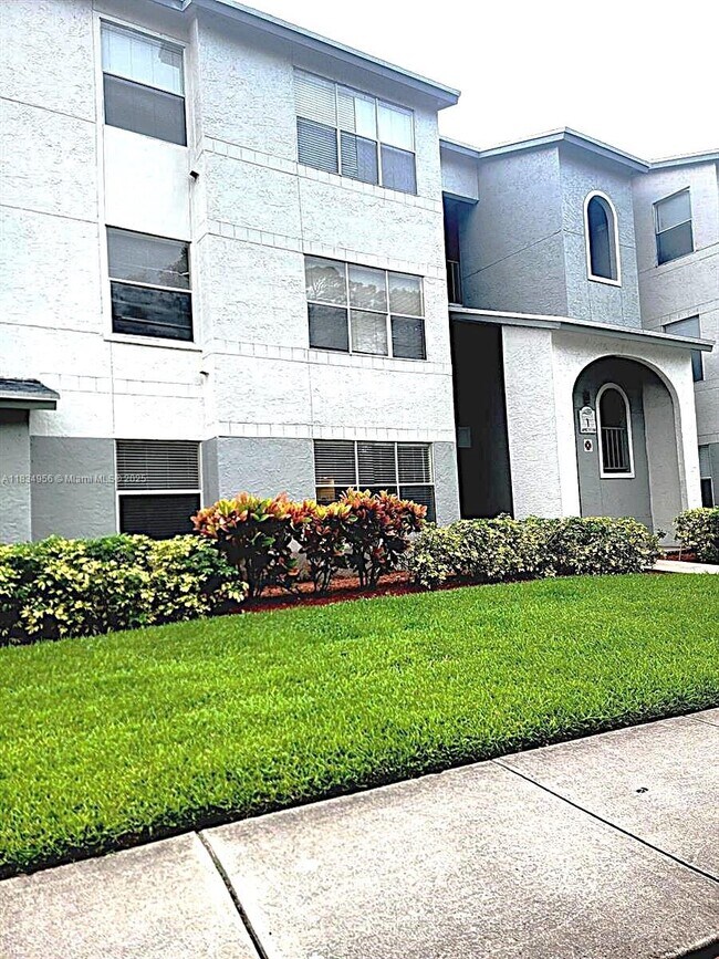 Foto del edificio - 1401 Village Blvd