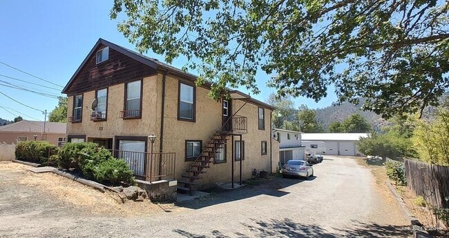 Building Photo - 333 S Old Pacific Hwy