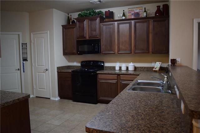 Foto del edificio - 5201 Bear Valley Dr