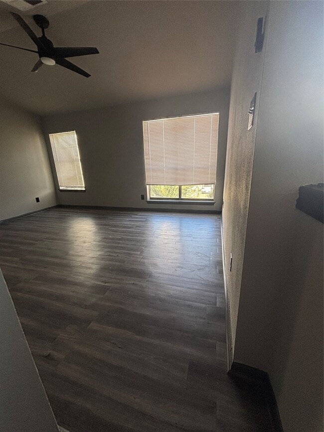 Foto del edificio - 8299 Cambridge St