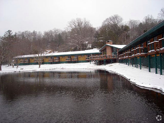 Blowing Rock Lodge in Winter - 197 Old US Highway 321