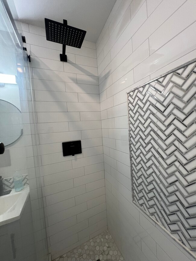 Foto del edificio - 2926 W 25th St