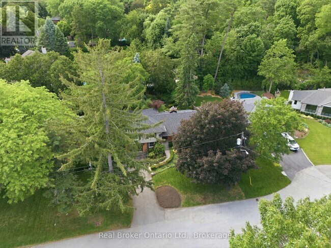 Building Photo - 571 Leonard Ct